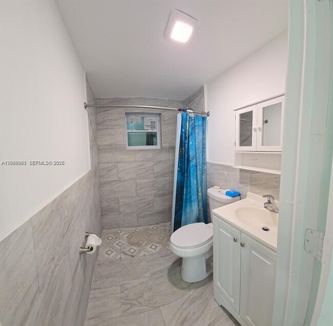 Building Photo - 10241 Haitian Dr