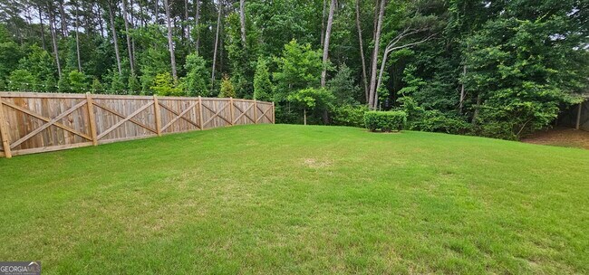 Building Photo - 352 Newshaw Dr