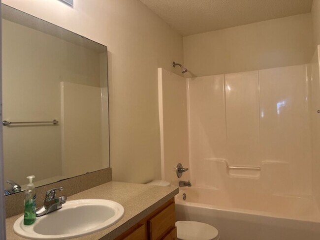 Building Photo - Spacious 3-Bedroom Home with Loft & Large Backyard!