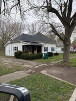 Building Photo - 307 S Willow St