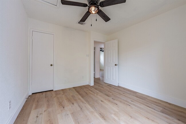 Building Photo - 12719 Ashford Knoll Dr