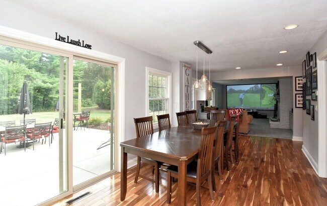 Building Photo - N63W29834 Woodfield Ct