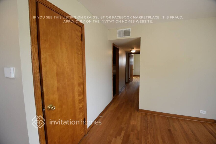 Building Photo - 3615 Cleveland Ave