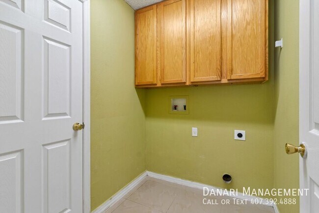 Building Photo - 5604 Florence Harbor Dr