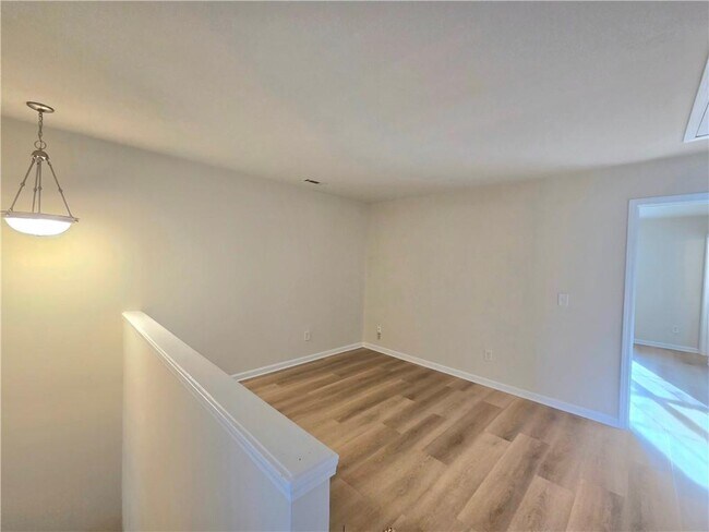 Building Photo - 3044 Cedar Glade Ln NE