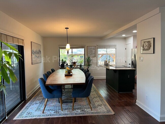 Building Photo - 2107 Persimmon Trek