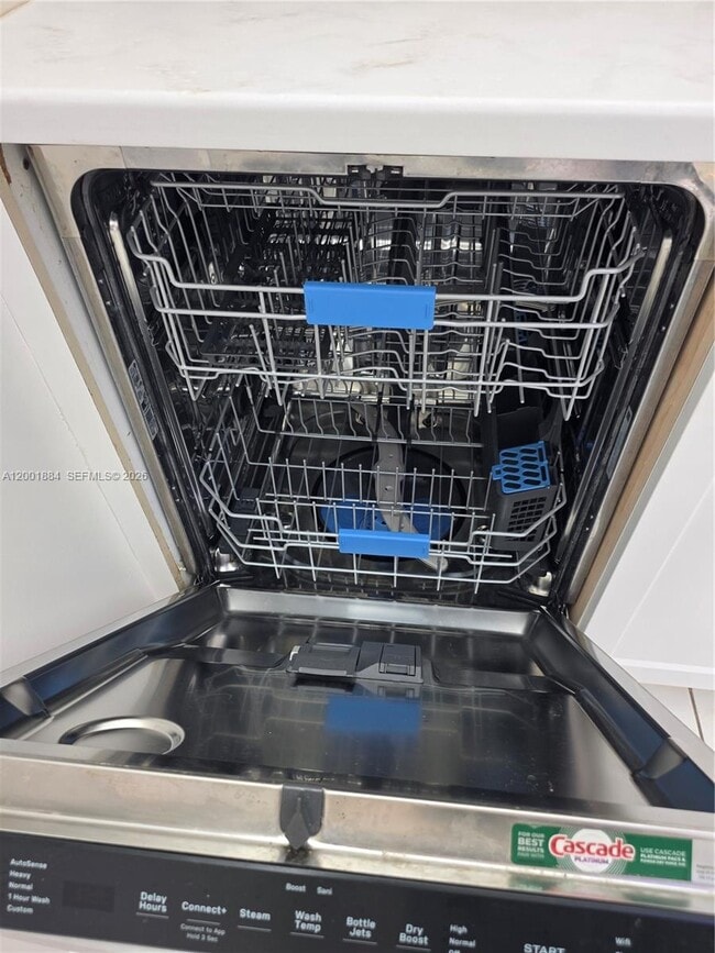 Building Photo - 13250 SW 4th Ct