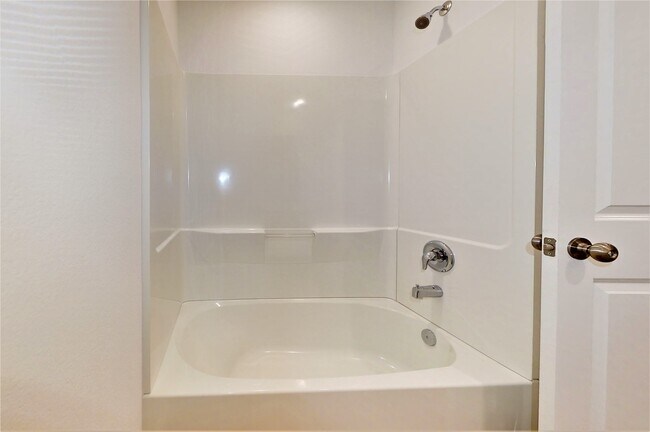 Building Photo - 27014 Breakaway Ln