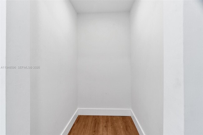 Building Photo - 1046 Jann Ave