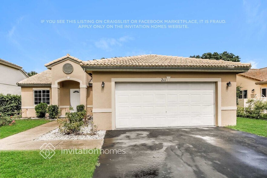Primary Photo - 211 NW 187th Ave