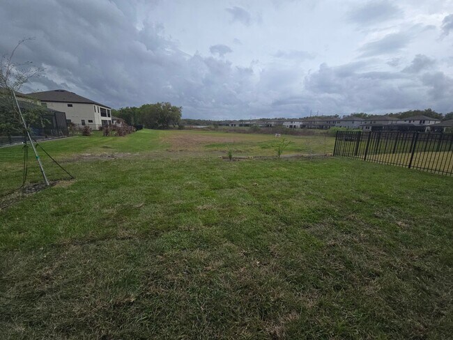 Building Photo - 3/2 Home in Lithia ****MOVE-IN SPECIAL, $500 OFF 2ND MONTHS RENT!!****