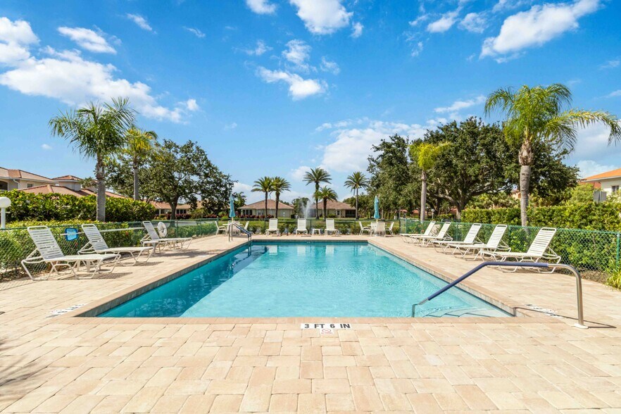Building Photo - 8202 L Pavia Blvd