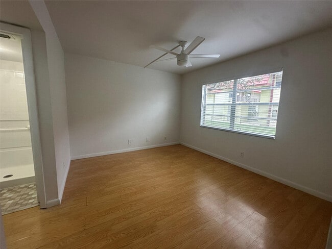 Building Photo - 3212 NW 103rd Terrace