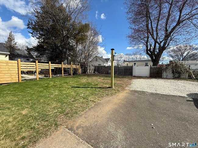 Building Photo - 3 Edgewood St