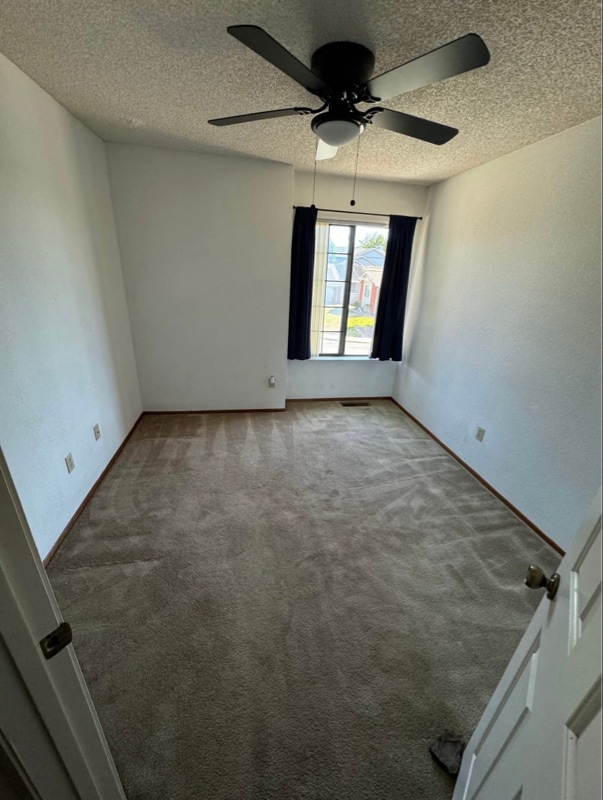 Building Photo - 400 Redrock Dr