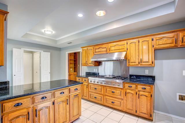Building Photo - 3914 Meadow Dr