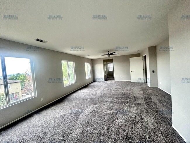 Building Photo - 34698 Yale Dr