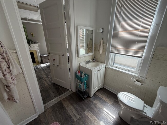 Building Photo - 1115 Delaware Ave