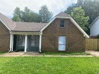 Building Photo - A Joyful 3-Bed Duplex Home!