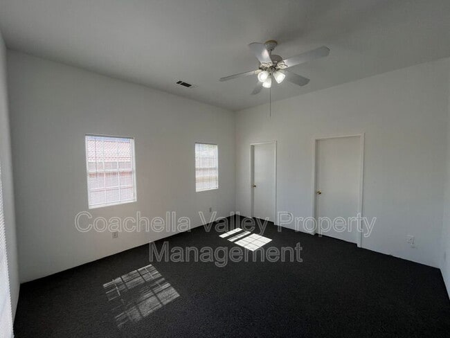 Building Photo - 53750 Avenida Alvarado