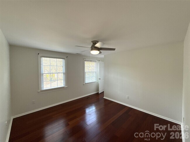 Building Photo - 7318 Connan Ln