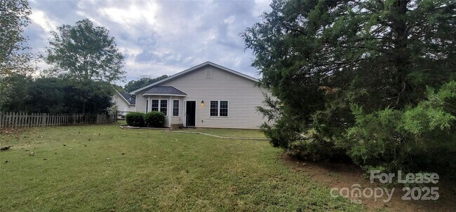 Building Photo - 2309 Ivy Run Dr