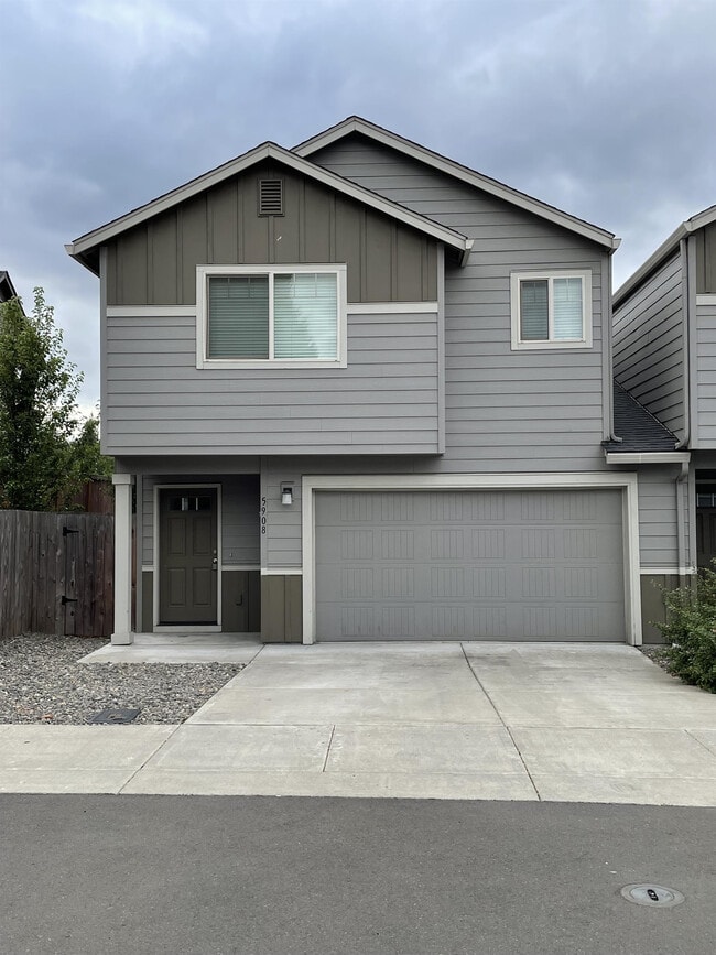 Primary Photo - 5908 NE 71st Ct