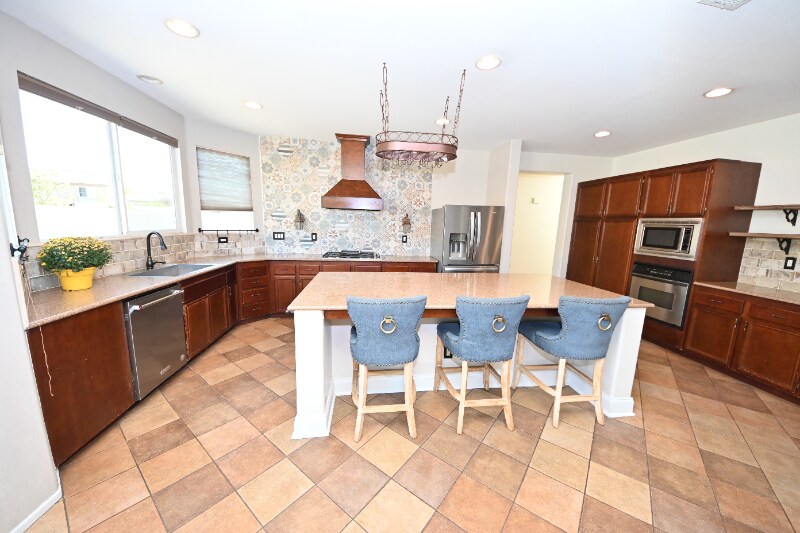 Building Photo - 31643 Serrento Dr