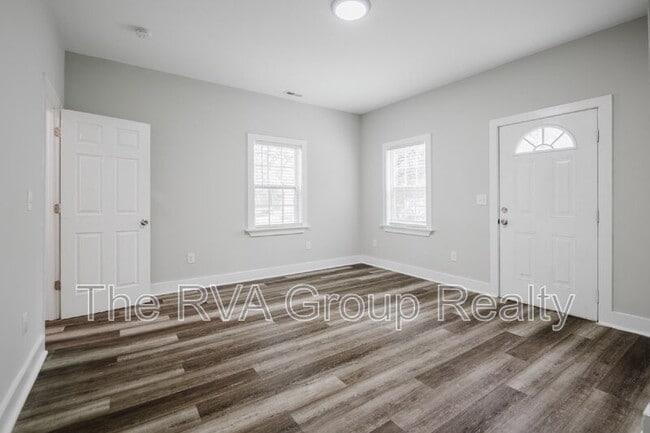 Building Photo - 218 E 34th St