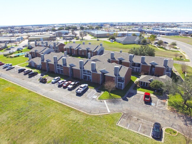 Building Photo - Hunterwood Apartments | 2-Bedroom / 1-Bath...