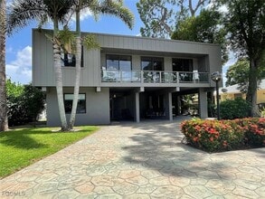 Building Photo - 1702 Hill Ave