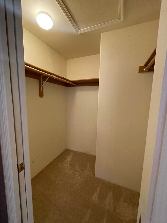 Building Photo - Kihei Three Bedroom