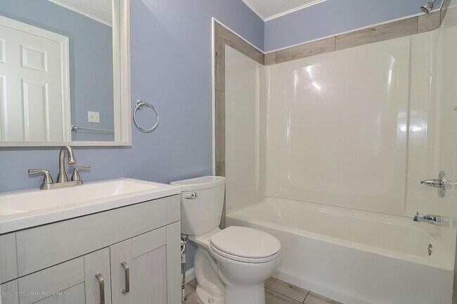 Building Photo - 207 E Winged Foot Ct