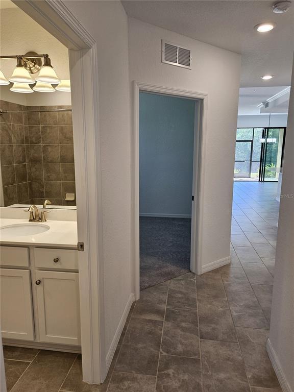 Building Photo - 10031 Crooked Crk Dr