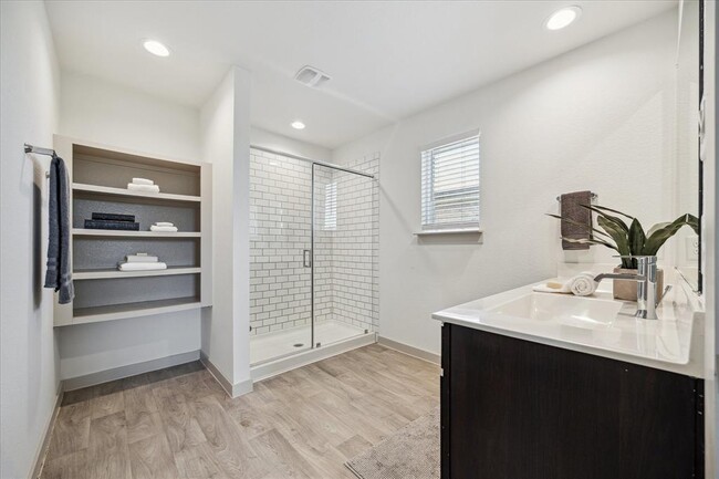 Building Photo - 8115 Brahman Ln