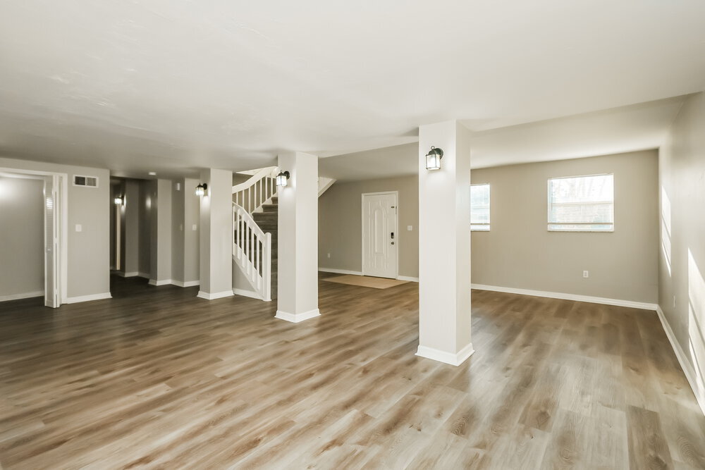 Building Photo - 2216 Leda Ave S