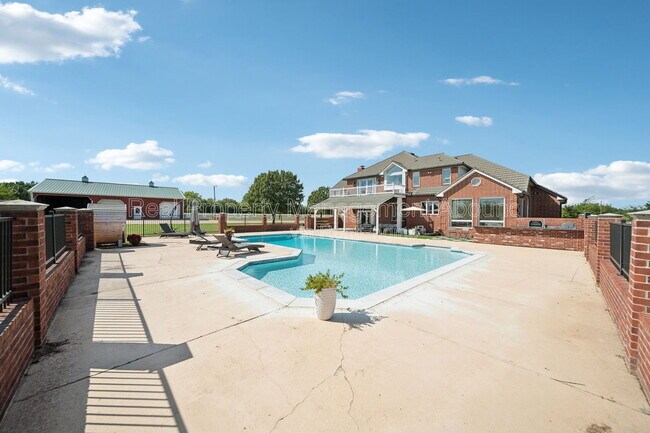 Building Photo - 6202 E 191st St S