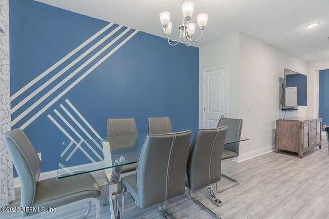 Building Photo - 14056 Sterely Ct S