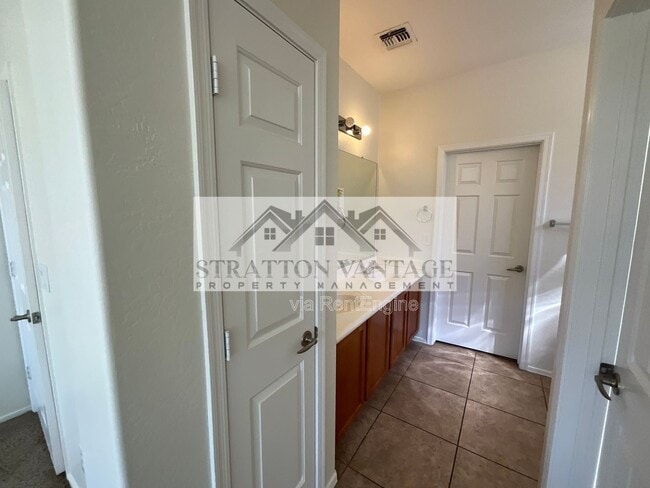 Building Photo - 3865 W Ashton Dr