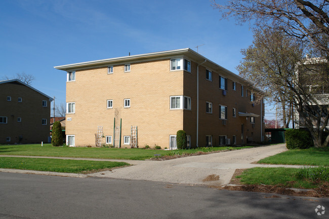Building Photo - Jack Larson Apartments