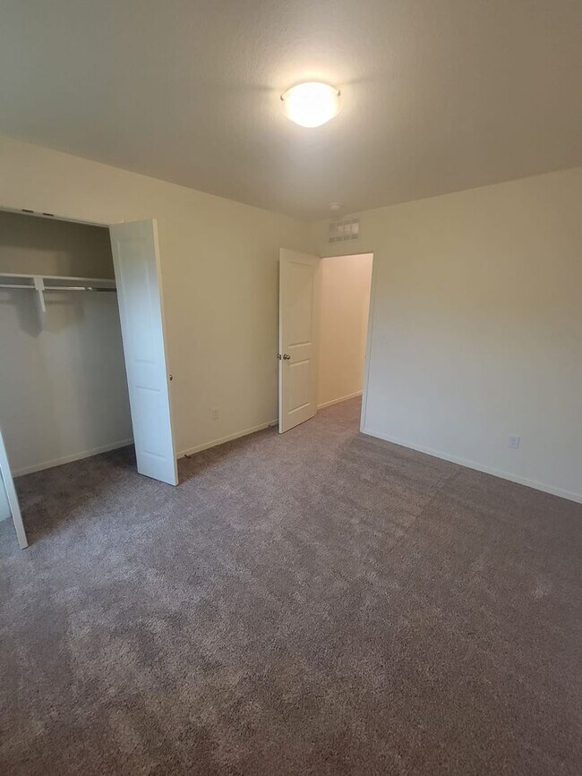 Building Photo - Brand new 4 Bed 2 Bath Simmons Home! Be th...