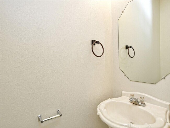Building Photo - 1117 Rawhide Trail