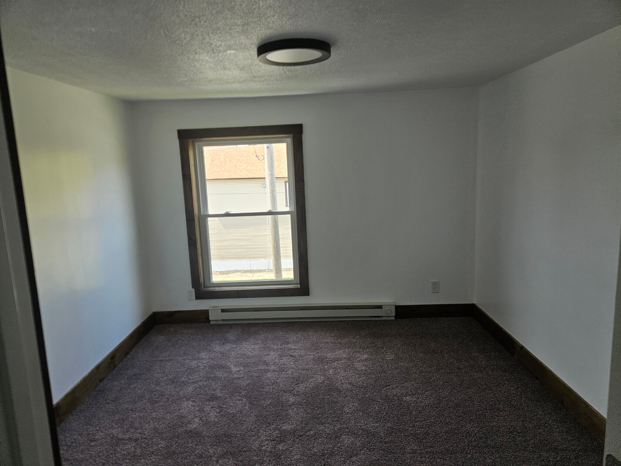 Bedroom 2 - 318 Lake Shore Dr E
