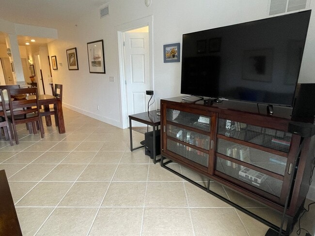 Building Photo - Upscale 3 BR Furnished Condo in Inlet at Sebastian