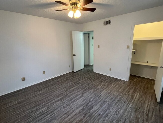 Building Photo - 92 N Josephine