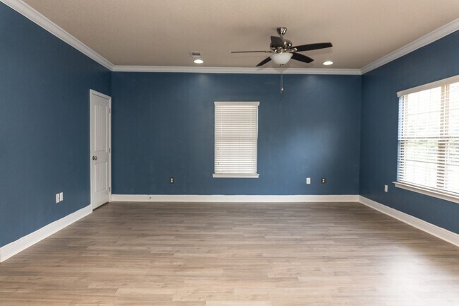 Building Photo - 3366 Wild Hare Ln