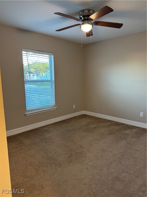 Building Photo - 3022 SW 14th Ct