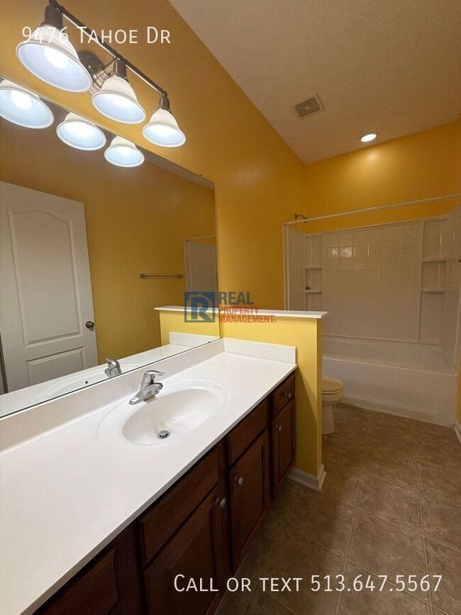 Building Photo - 9476 Tahoe Dr