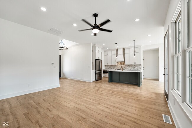 Building Photo - 5123 Oak Rdg Pl