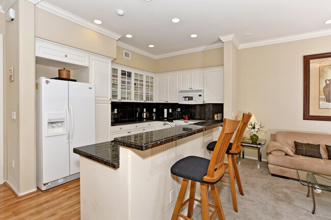 Building Photo - Ko Olina Resort Living - Unfurnished Cocon...